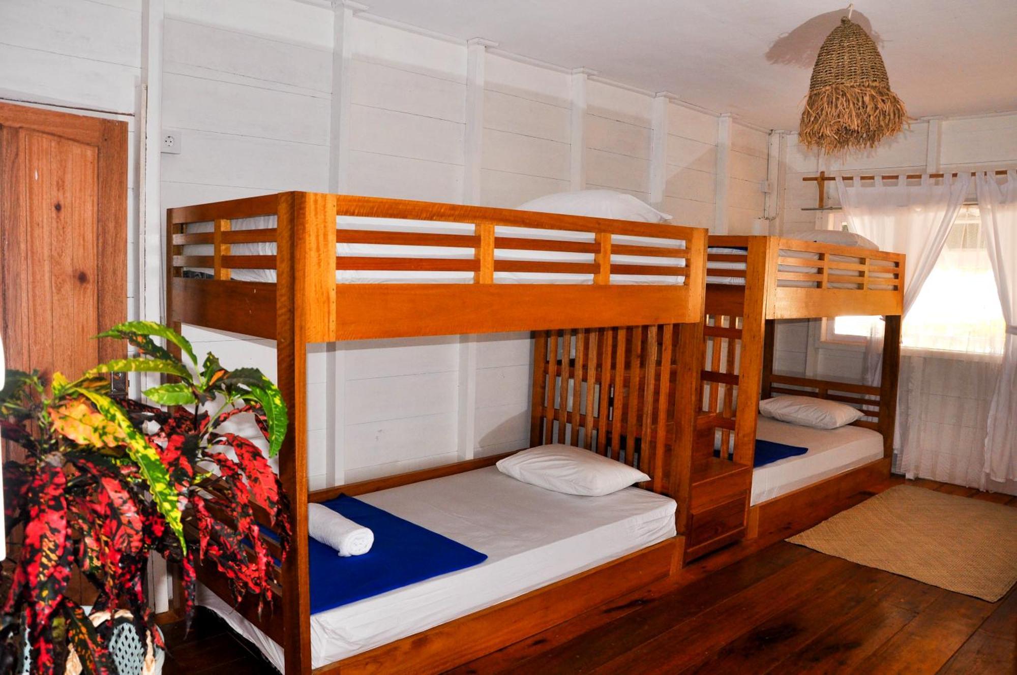 Crow'S Nest Hotel Tua Pejat Luaran gambar